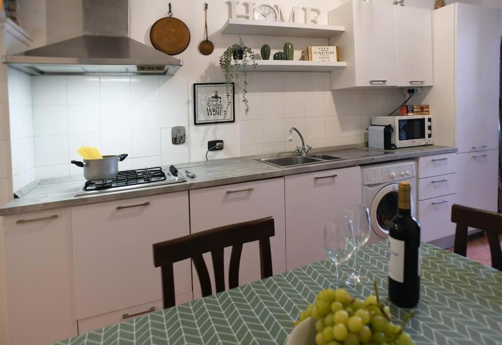 Locanda Cappellari - Campo De' Fiori Rzym Zewnętrze zdjęcie